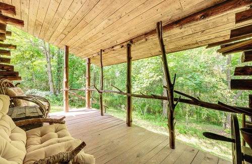 Paris Cabin | Handcrafted Log Cabin on 3 Acres: 14 Mi to Canton