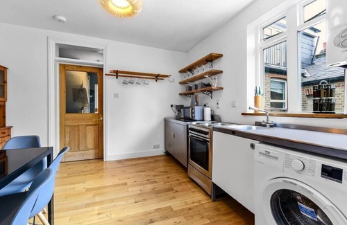 Seven Sisters House | Handsome Family Home | Peaceful, Next to Park