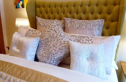 Lower Assendon Bed & Breakfast | Handywater Cottage B&B