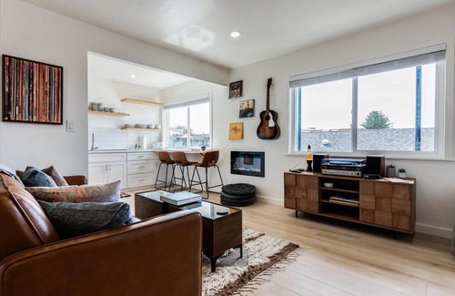 Avila Beach Condo | Hang Ten at the Studio! Vibe in This Groovy Avila Beach Studio Condo!