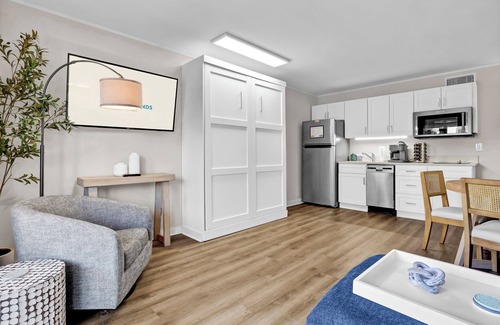 Wrightsville Beach Condo | Hang Ten at Summer Sands Suites 108 – Newly Remodeled & Pet-Friendly!