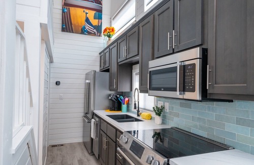 Parker Strip House | Hang Up and Hang Out, at Roadrunner Resort
