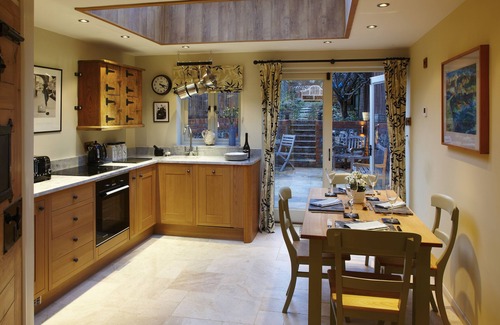 Winchester Cottage | Hang Your Hat - The Cottage