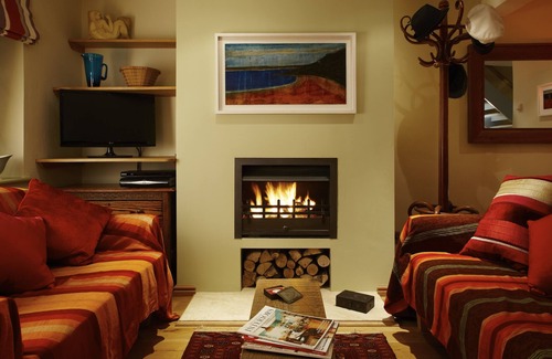 Winchester Cottage | Hang Your Hat - The Cottage