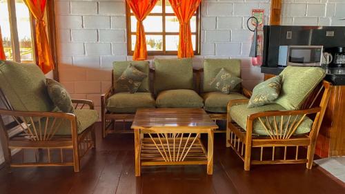 Montanita Hotel | HANGA ROA HOTEL