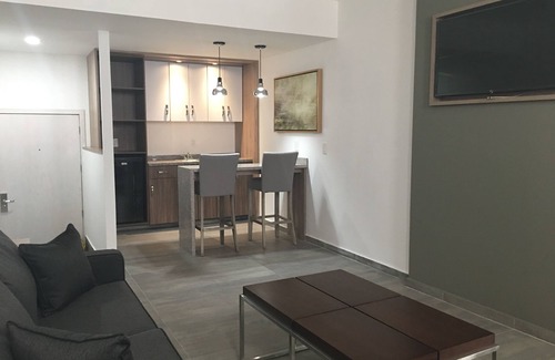 Tlajomulco de Zuniga Hotel | Hangar Inn Guadalajara Aeropuerto