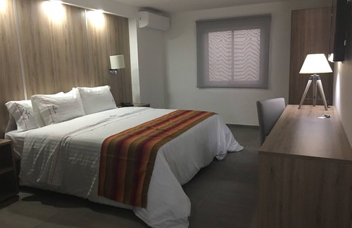 Tlajomulco de Zuniga Hotel | Hangar Inn Guadalajara Aeropuerto