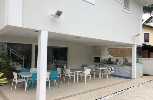 Vista Linda Condo | HangaRoa Condo - Bertioga - Beautiful House for Family, Comfort and Security