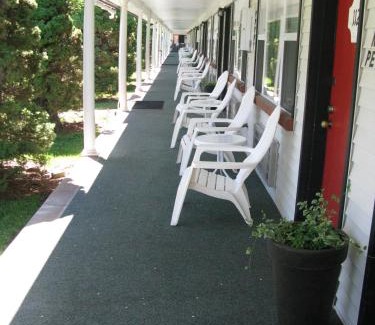Glenwood Springs Hotel | Hanging Lake Inn