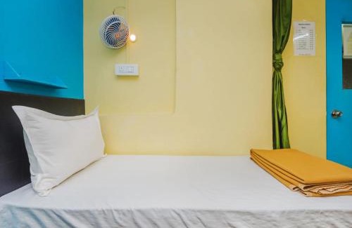 Marol Hostel | Hangout Cabin Dormitory