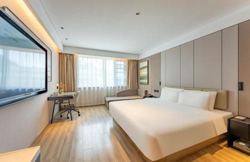 Downtown Hangzhou Hotel | Hangzhou West Lake Hubin Yintai Atour Hotel