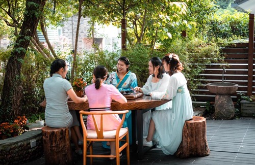 Xihu House | Hangzhou West Lake Lake YI Tong Intelligent Homestay