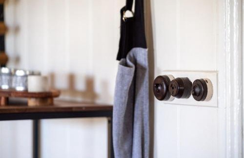 Bolong House | Hanigans Cottage
