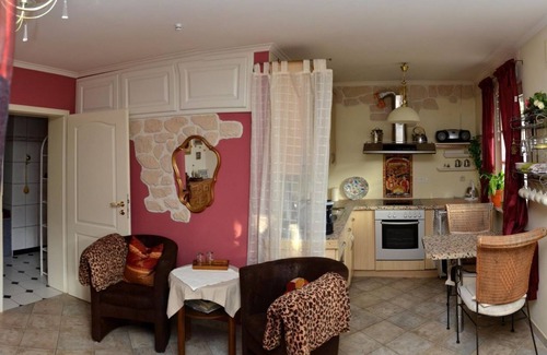 Odernheim am Glan Apartment | Hankir apartment rental - Cottage, shower, toilet, sauna
