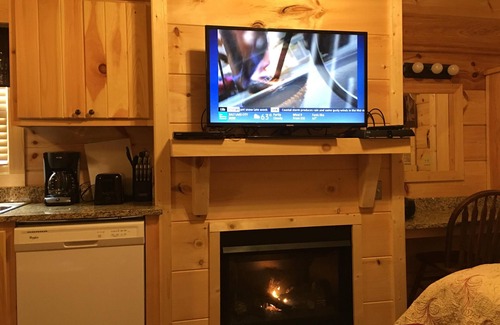 Candler House | Hanky Panky!- Hot Tub, Fireplace, Romantic, Secluded, WiFi