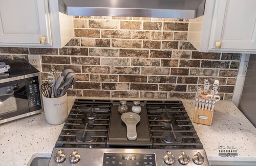 North Hilltop Apartment | Hanland House Redding