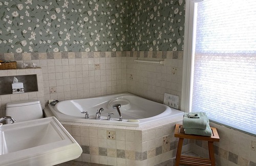 New Bern Bed & Breakfast | Hanna House Bed & Breakfast