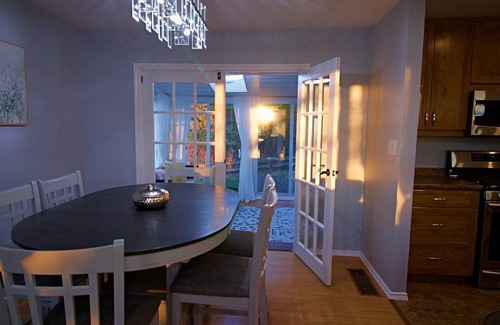Quinte West House | Hanna’s Paradise - A Cozy Private Getaway