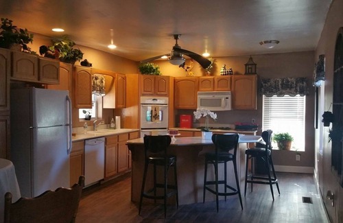 Hannibal House | Hannibal House ~ Walking Distance From Historic District