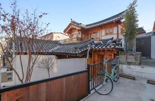 Samseon-dong House | Hanok Stay Mikyeong