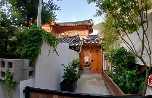 Samseon-dong House | Hanok Stay Mikyeong