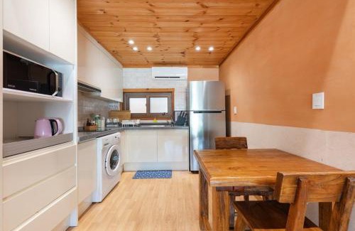 Seojong House | Hanok stay under the golden sky in Yangpyeong