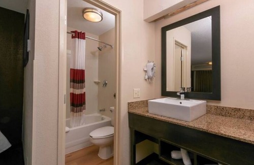 Hanover House | Hanover! Full blast of Fun! Relax and Enjoy!