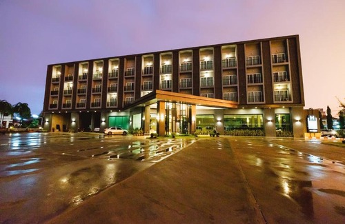 Phitsanulok Hotel | Hansanan Hotel
