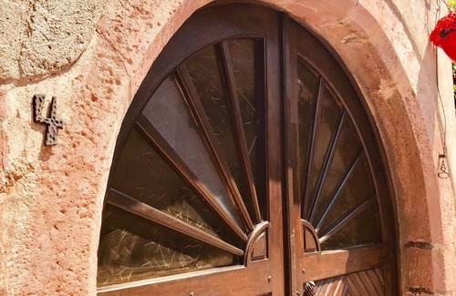 Ammerschwihr Apartment | Hansel-Apartment-Family-Ensuite-Courtyard view