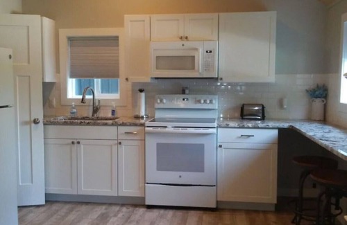Ludington Cottage | Hansel of The Shiny Pebble Cottages