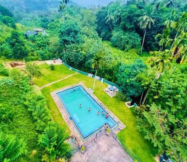 Wayikkal Hotel | Hanthana SK Paradise