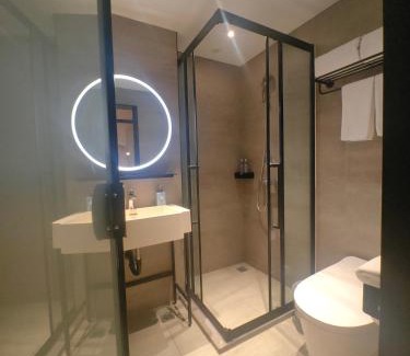 Shijingshan Hotel | Hanting Hotel Beijing Shijingshan Joy City
