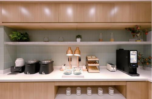 Xuanwu Hotel | Hanting Hotel Beijing West Railway Station Lize Business District