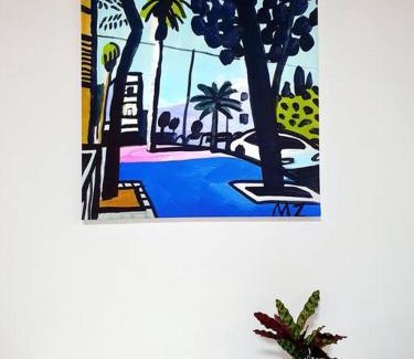 Haifa Apartment | Hantke28 Budget Apartment