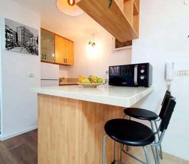 Haifa Apartment | Hantke28 Budget Apartment