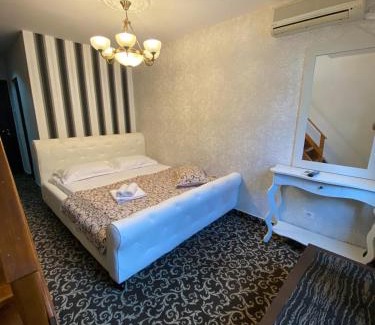 Constanta House | Hanu Satului