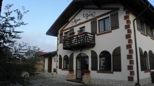 Berca Hotel | Hanul Moara Veche pensiune restaurant