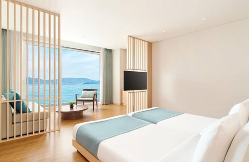 Jangmok-myeon Resort | Hanwha Resort Geoje Belvedere