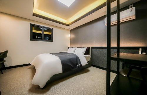 Kangga House | Hapcheon Joon Hotel