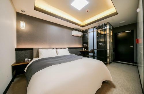 Kangga House | Hapcheon Joon Hotel