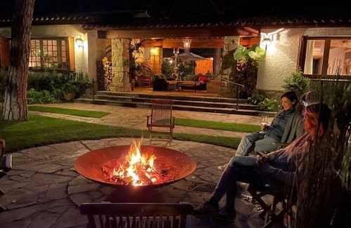 Premia de Dalt Villa | Happiness Can Be a Place