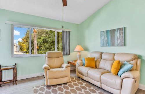 Villages of Seaport Apartment | Happiness Comes in Waves