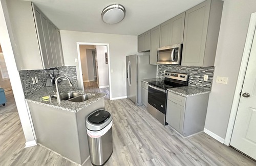 La Vergne House | Happiness House, Very Close to the Downtown