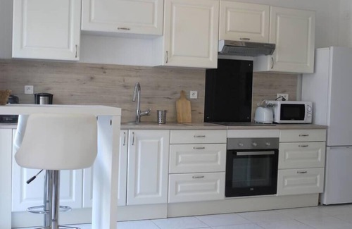 Gambetta Apartment | Happy - a spacious studio flat with balcony 300m from the beach