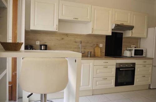 Gambetta Apartment | Happy - a spacious studio flat with balcony 300m from the beach