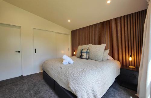 Te Anau House | Happy Days Hideaway