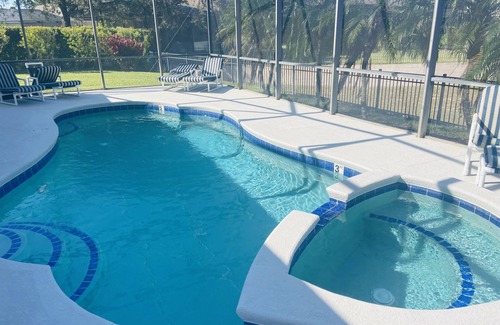 Haines City House | Happy Days villa with pool in gated community!