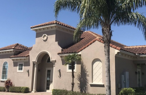 Haines City House | Happy Days villa with pool in gated community!