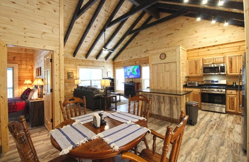 Bryson City House | Happy Daze- Bryson Village
