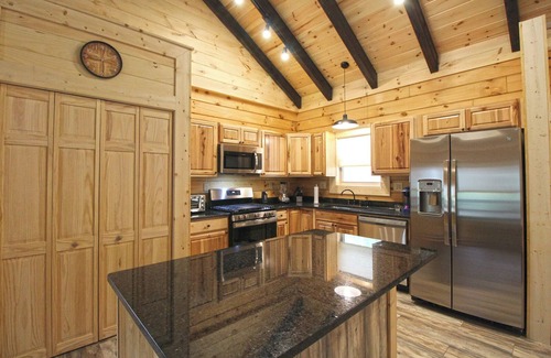 Bryson City House | Happy Daze- Bryson Village